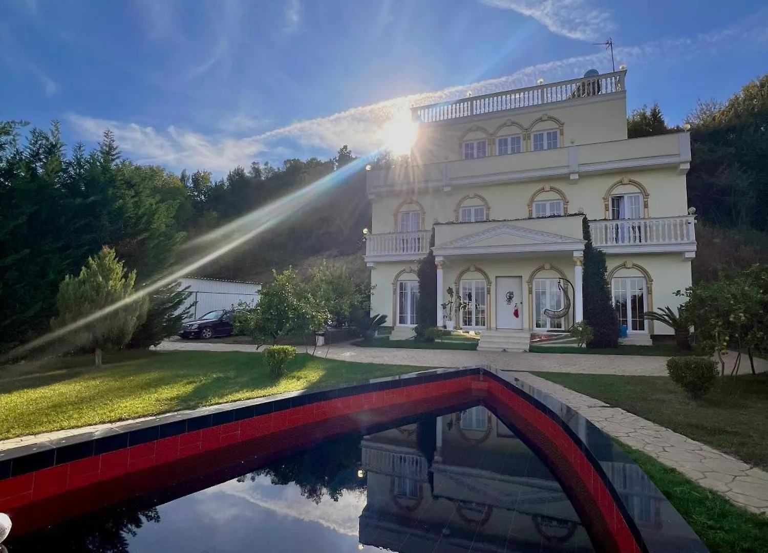 Vila Dy Bukurite Draç Villa