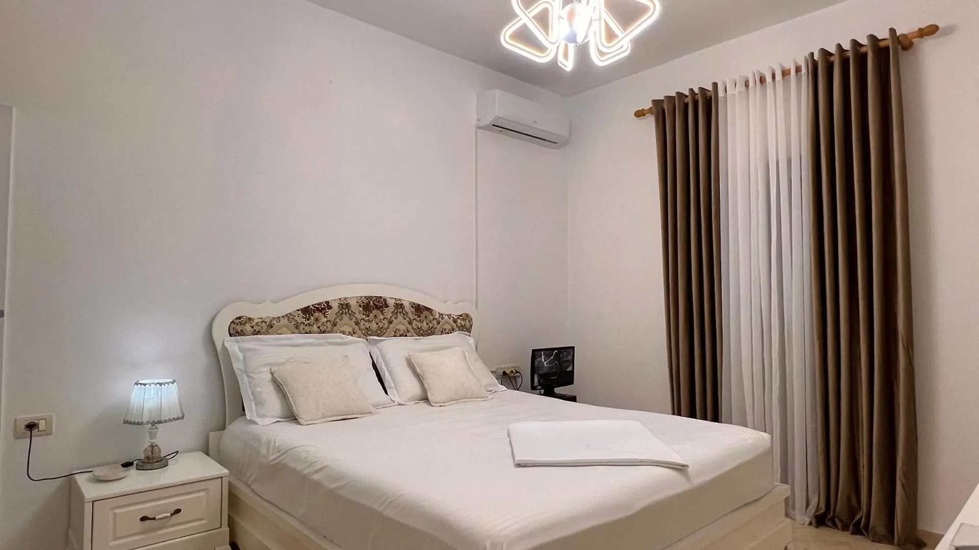 Vila Dy Bukurite Draç Albanie