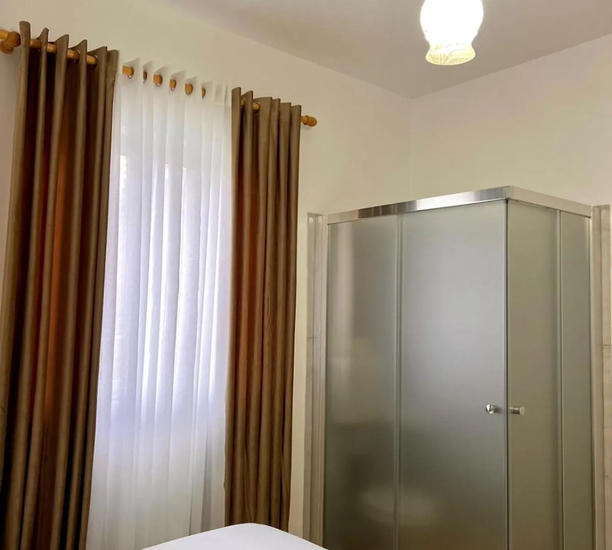 Vila Dy Bukurite Draç Villa