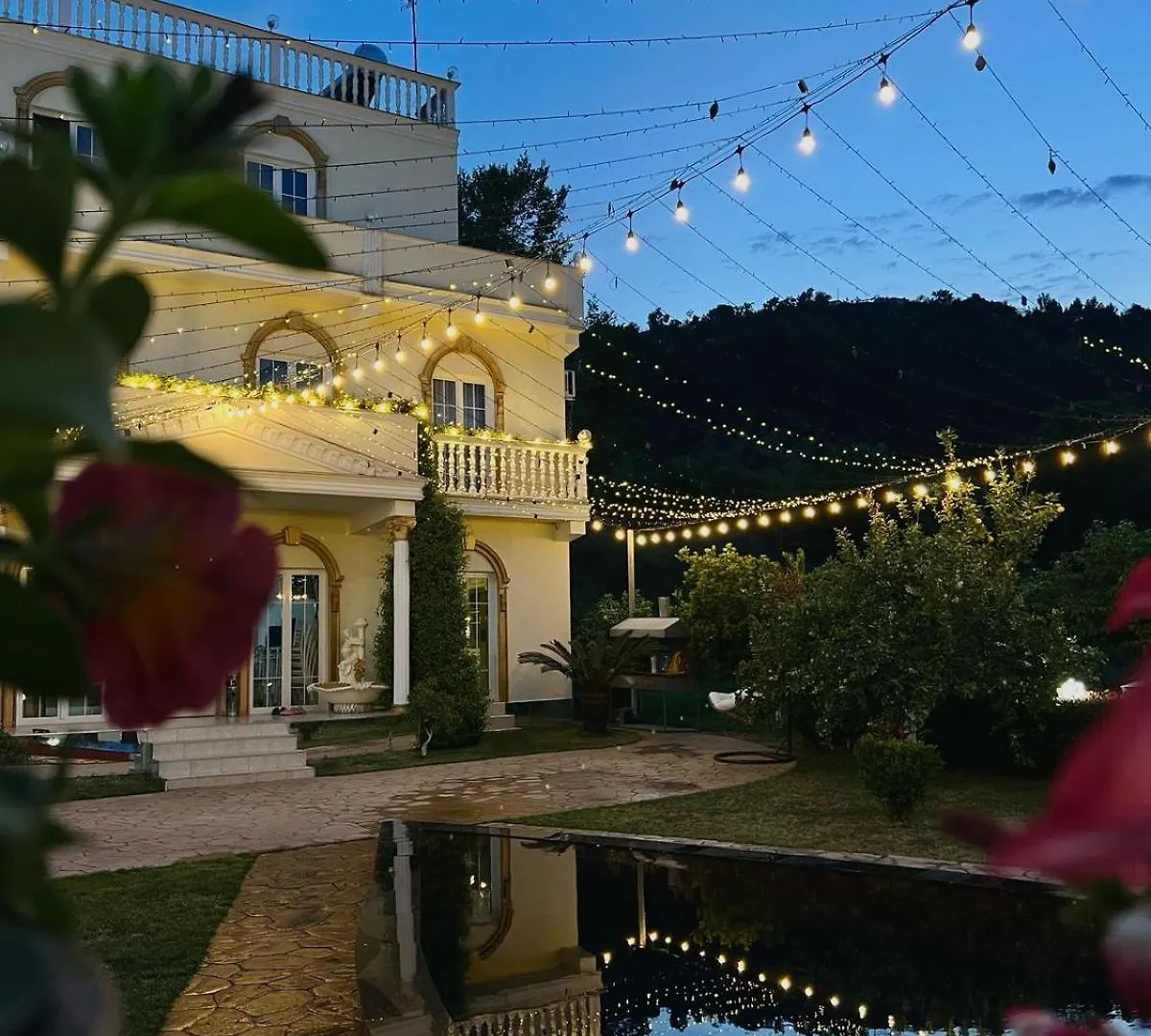 Vila Dy Bukurite Draç Villa